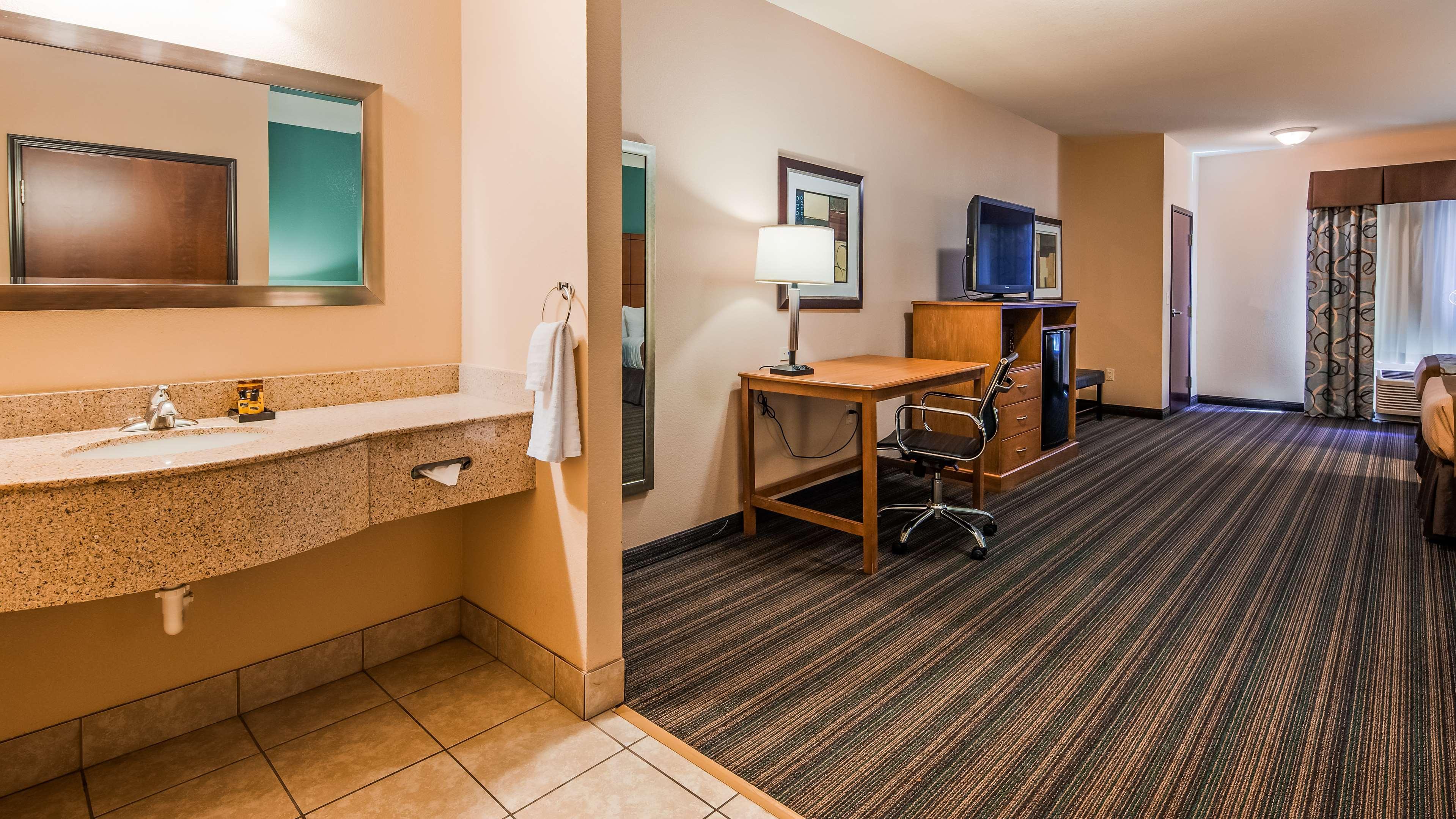 Best Western Plus Seminole Hotel&Suites Exterior foto